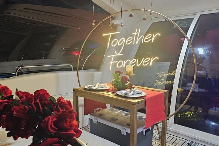 Romantic 2-Hour BBQ Dinner Yacht Cruise in Dubai Marina photo 5