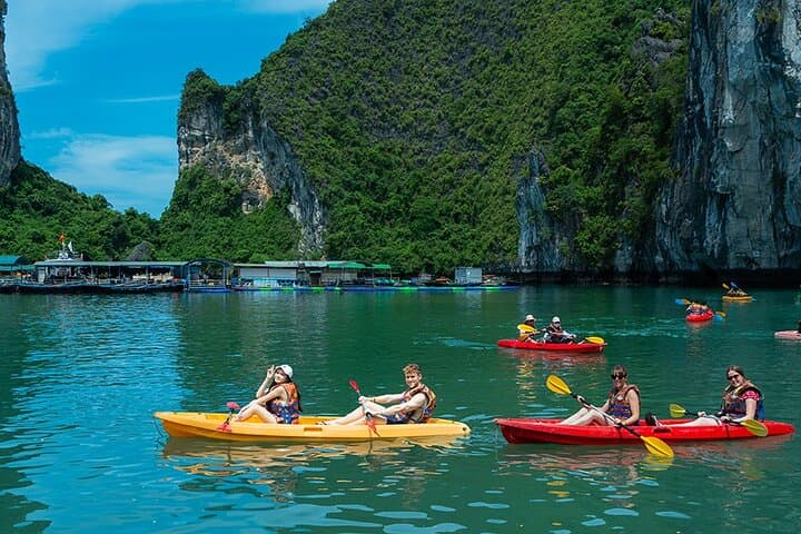 Full-Day Halong Bay Cruise: Sung Sot Cave, Kayaking & Titop Island photo 2