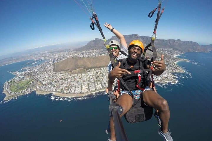 Paragliding in Cape Town: Tandem Flights from Signal Hill to Sea Point photo 1