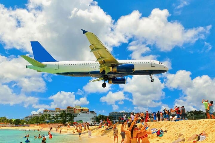 Plane Overhead Maho Beach Day: Watch Jets Land at Princess Juliana photo 1