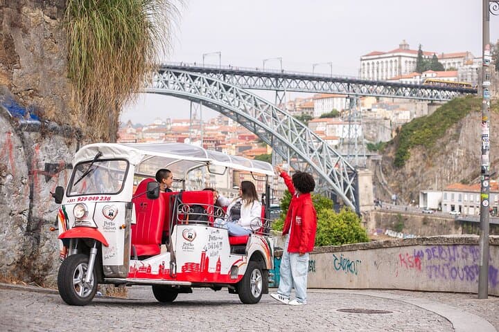 Porto Tuk‑Tuk Highlights: 3‑Hour River, Rooftops & Historic Squares photo 5