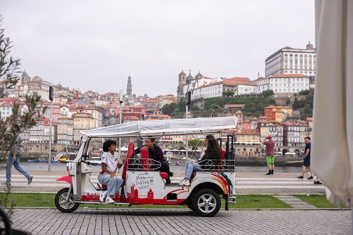 Porto Tuk‑Tuk Highlights: 3‑Hour River, Rooftops & Historic Squares photo 3