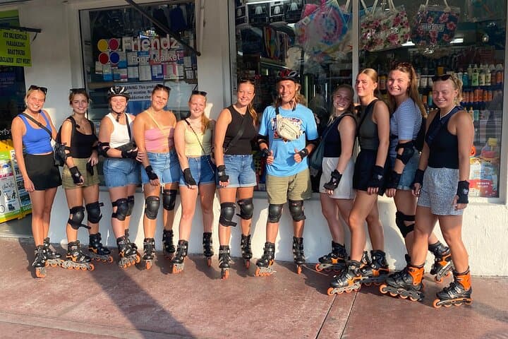 Glide South Beach: Rollerblade Rentals on Miami's Beachwalk photo 2