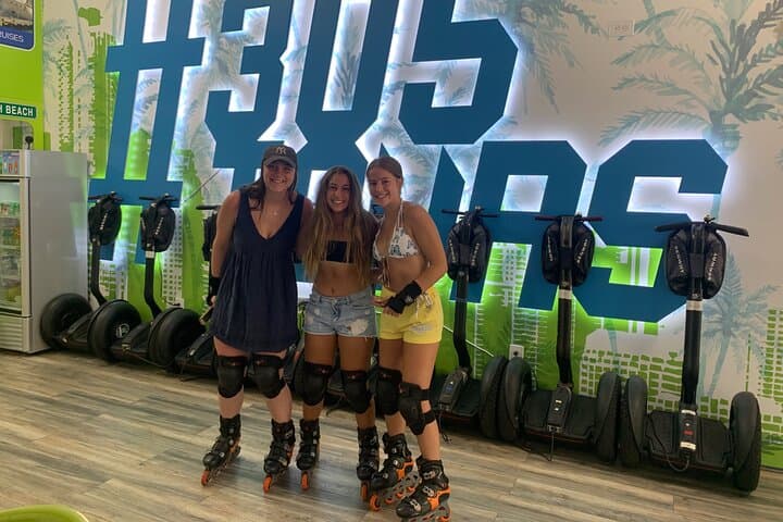 Glide South Beach: Rollerblade Rentals on Miami's Beachwalk photo 5