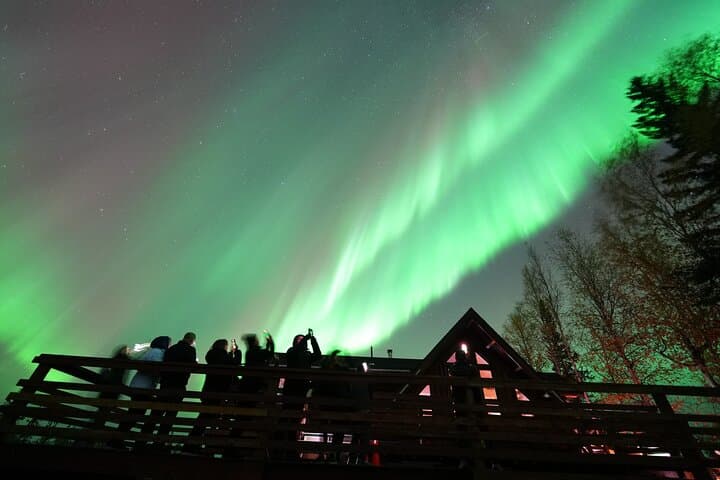 Aurora Viewing at Aurora Husky Lodge: Night-Sky Viewing Near Fairbanks photo 1