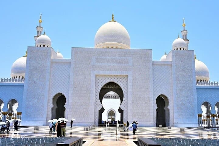 Dubai to Sheikh Zayed Grand Mosque: Guided Tour & Cultural Insights photo 2