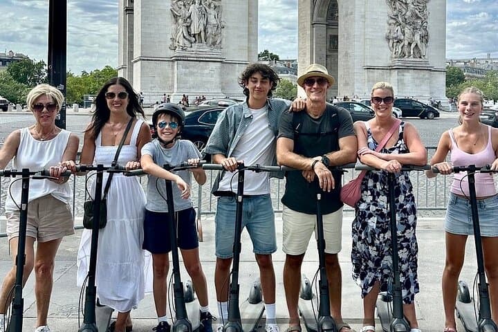 Paris Electric Scooter City Tour: Latin Quarter to Eiffel in 2.5 Hours photo 4