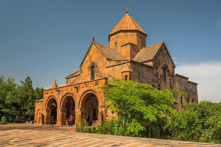 Echmiadzin & Zvartnots Layover Tour from Yerevan: Cathedral and 7th-Century Ruins photo 3