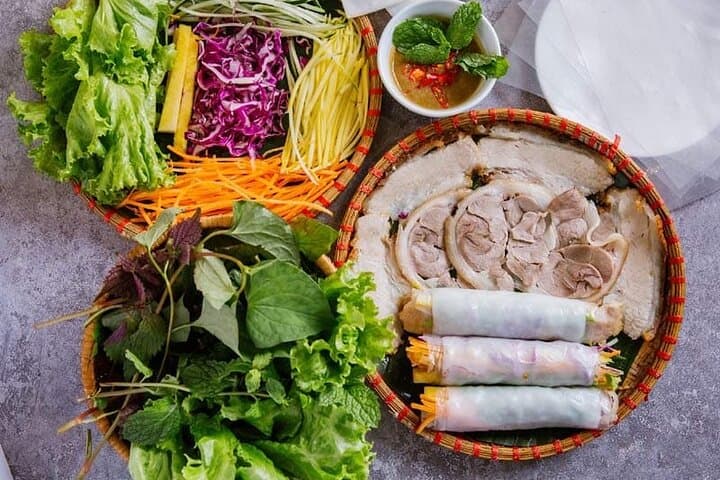 Exploring Da Nang's Culinary Heartbeat: A Street Food Adventure photo 3