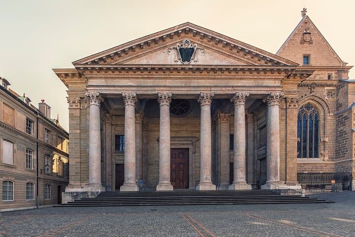 Geneva Old Town Private Walking Tour: Top Sights & Insider Routes photo 3