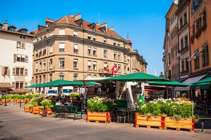 Geneva Old Town Private Walking Tour: Top Sights & Insider Routes photo 6