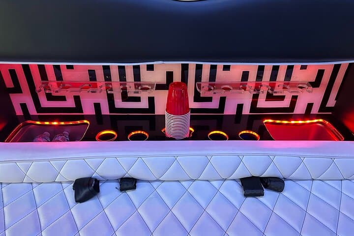 Sedona Party Bus Wine Tour: 4 Verde Valley Wineries with Lunch photo 6