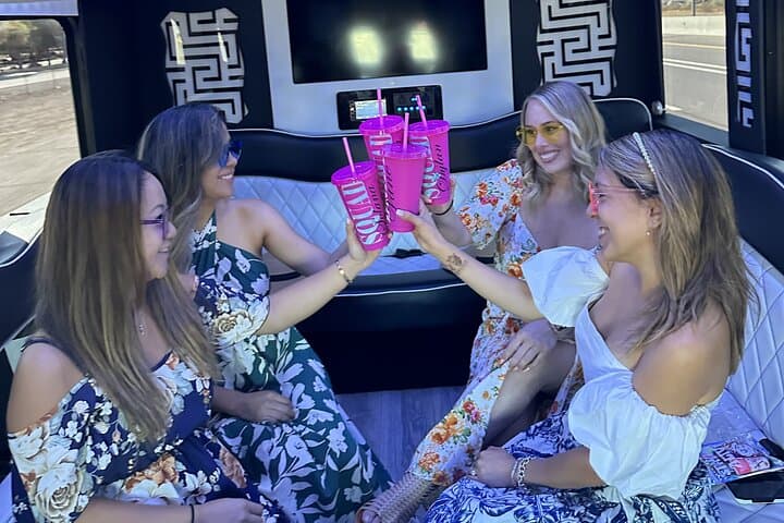 Sedona Party Bus Wine Tour: 4 Verde Valley Wineries with Lunch photo 3