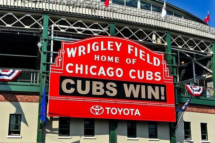 Explore Chicago’s Iconic Sights on a Private Scenic Driving Tour photo 2