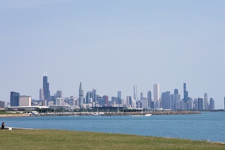Explore Chicago’s Iconic Sights on a Private Scenic Driving Tour photo 6
