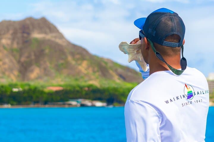 Aloha Hour Sail on Hāwea Catamaran — Waikiki 90-Minute Happy Hour Cruise photo 2
