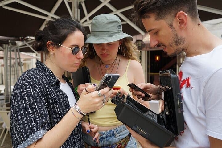 Lisbon Outdoor Escape Game: Time Cops & Return to Wonderland photo 5