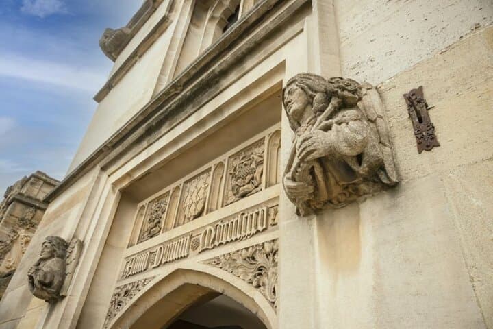 Stepping Through Oxford: 45-Minute Express Walking Tour of University Highlights photo 3