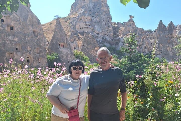 2-day-cappadocia-tour-hot-air-balloon-goreme-uchisar-avanos photo 3