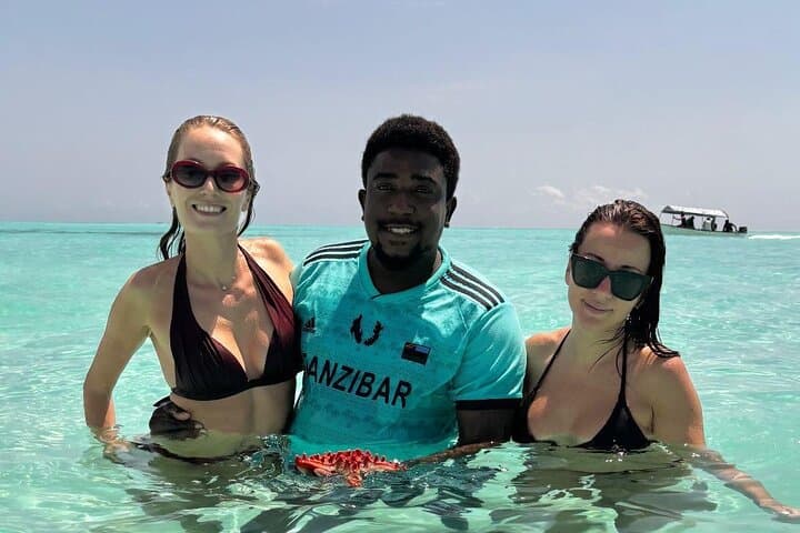 Private Mnemba Island Snorkeling — Turtles, Reefs & Dolphins in Zanzibar