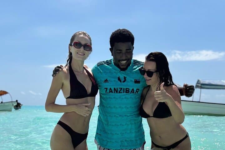Private Mnemba Island Snorkeling — Turtles, Reefs & Dolphins in Zanzibar photo 6