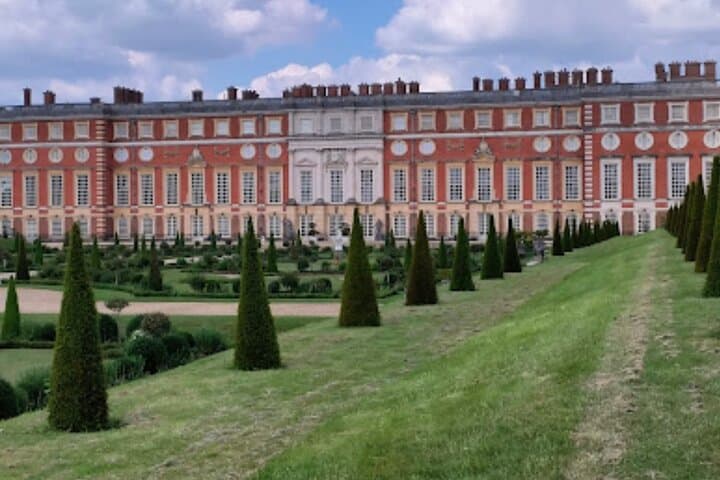 Hampton Court, Kew Gardens & Richmond Park: Private Day Trip from London photo 3