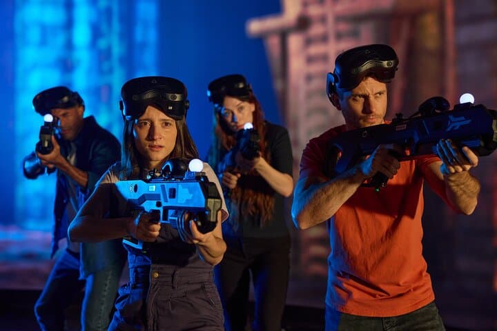 Zero Latency Prague Free-Roam VR Experience — Immersive 45-Min Game photo 2