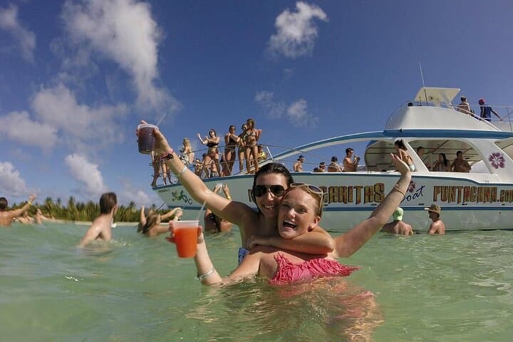Punta Cana Catamaran Party & Snorkel Cruise from Bávaro photo 6