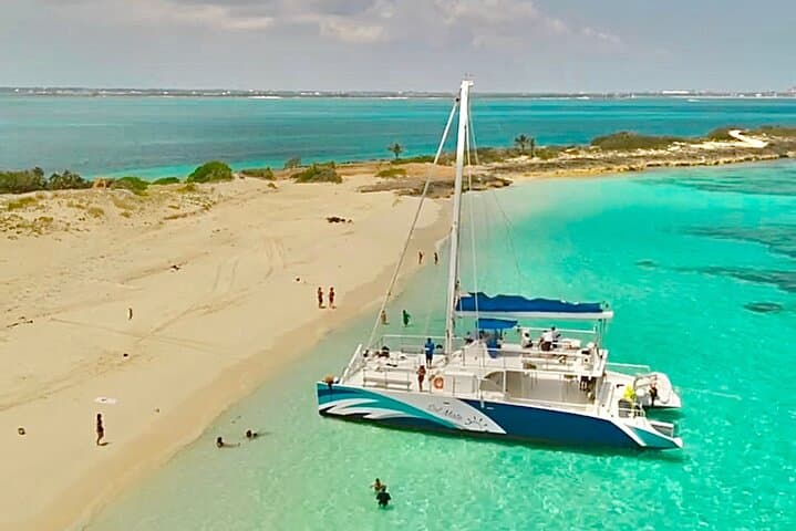 Montego Bay Bamboo Rafting + Party Catamaran Cruise with Open Bar photo 4