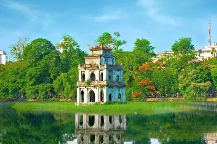 Hanoi Half-Day Private Tour: Hidden Corners, Train Street & Old Quarter photo 3