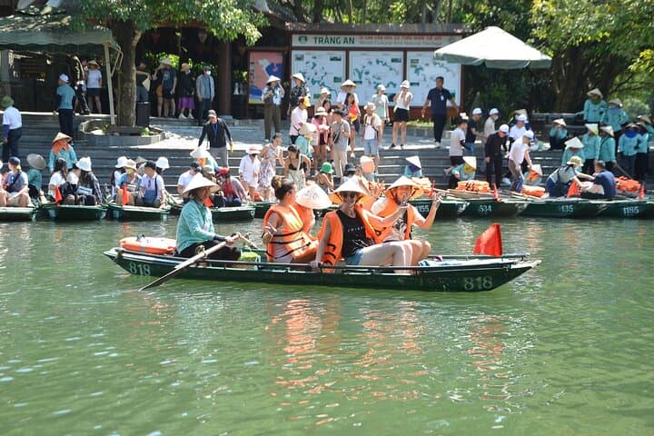 Ninh Binh Full-Day Tour: Hoa Lu, Trang An & Mua Cave Boat Experience photo 3