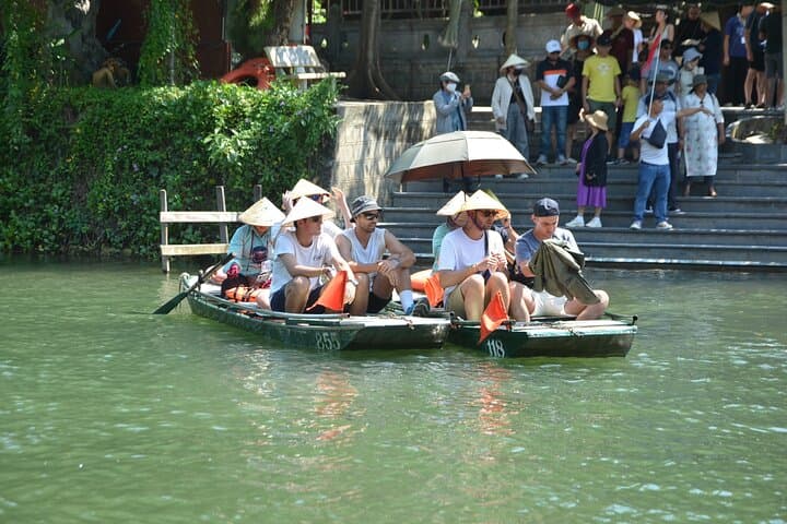 Ninh Binh Full-Day Tour: Hoa Lu, Trang An & Mua Cave Boat Experience photo 4