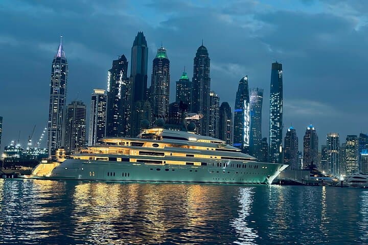 9-Day Dubai and Sri Lanka Adventure: City Lights to Leopard Country photo 2