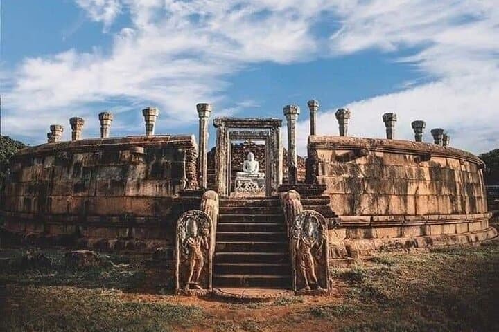 5-Day Sri Lanka Nature and Culture Tour: Sigiriya, Kandy, Ella & Galle