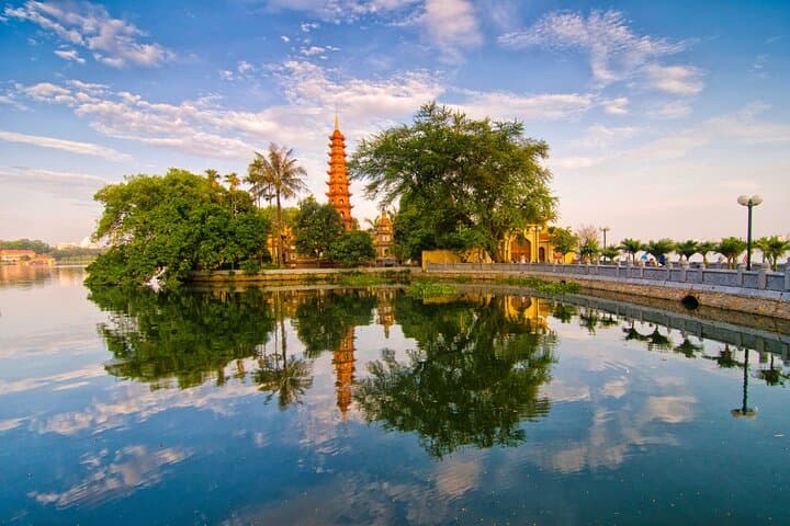 Hanoi City Highlights & Hoa Lo Prison: Full-Day Cultural Tour photo 2