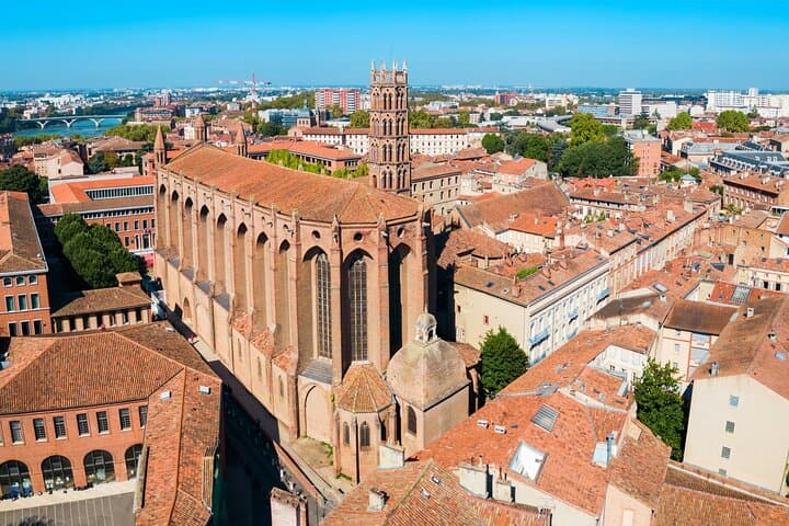 Solve a Love Story: Self-Guided Romantic Puzzle Walk in Toulouse photo 3