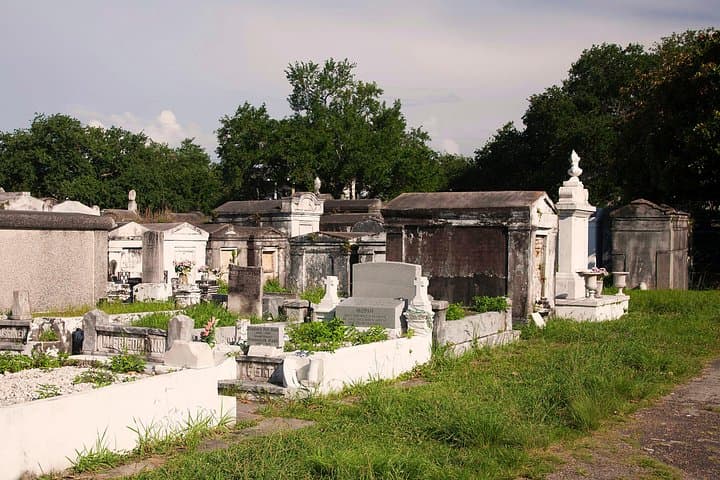 Self-Guided Audio Tour of St. Louis Cemetery No. 3 — New Orleans Burial Traditions photo 3