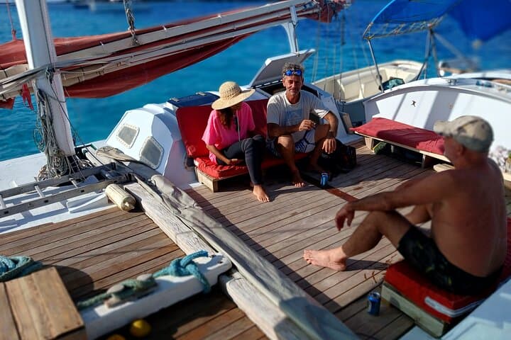 Sail Tahiti: Half-Day Polynesian Canoe on the Lagoon with Snorkeling photo 4
