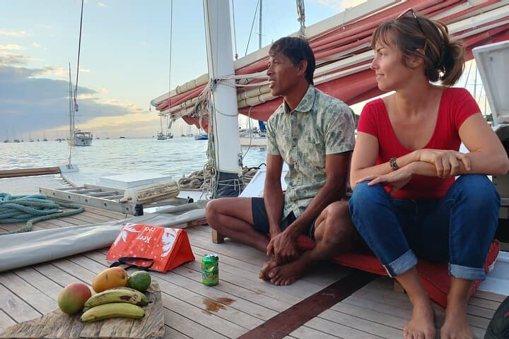 Sunset Sailing on Tahiti’s Lagoon: Polynesian Canoe Cruise at Dusk photo 5