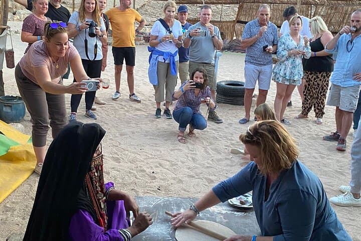 Hurghada Desert Stargazing Jeep Safari with Bedouin Dinner photo 4