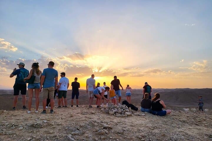 Hurghada Desert Stargazing Jeep Safari with Bedouin Dinner