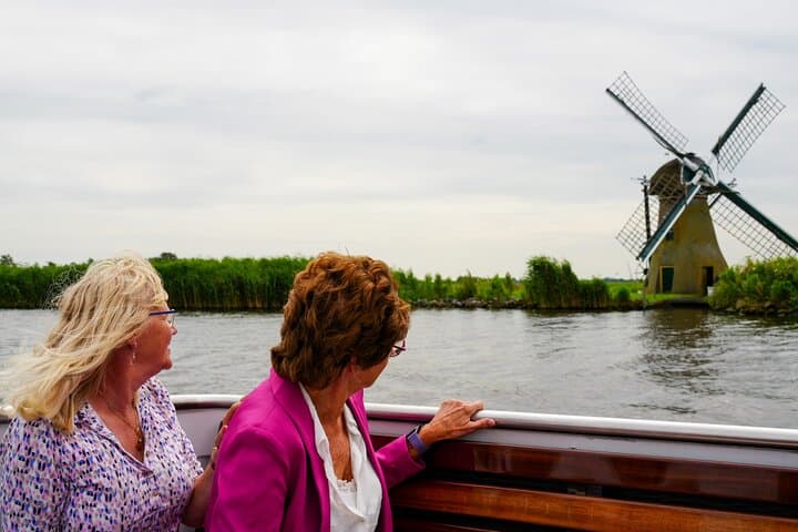 Spring Windmill Cruise and Fast-Track Keukenhof Ticket on the Kagerplassen photo 3