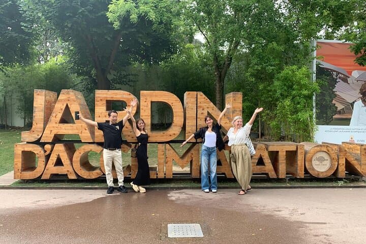 VIP Louis Vuitton Foundation Walking Tour and Jardin d'Acclimatation Visit photo 5