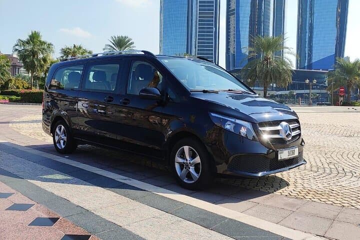 Private Dubai Car & Driver Hire: Full-Day Flexible City Tour