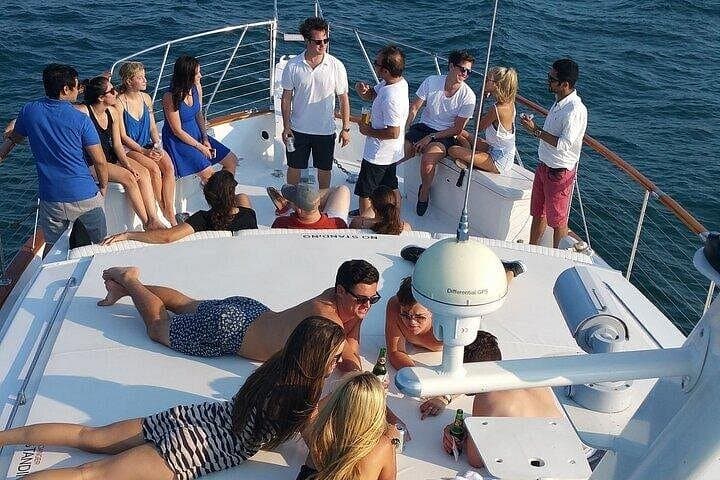 Dubai Luxury Yacht Party: Night Cruise with BBQ, DJ and Drinks photo 4