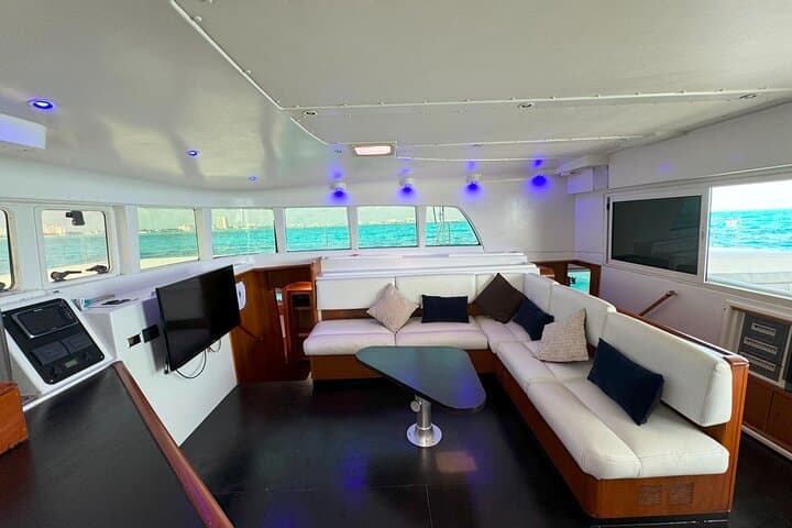 Sail Cancun to Isla Mujeres: 4‑Hour Luxury Catamaran Private Charter photo 6