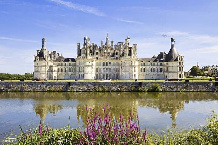 Loire Valley Day Trip from Paris — Chambord & Chenonceau with Wine and Cheese