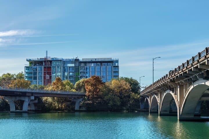 Private Austin State Capitol Tour and Lady Bird Lake Cruise photo 3