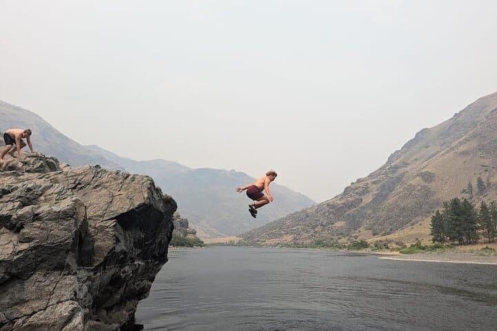 Hells Canyon Jet Boat Adventure: Scenic River Tour with Wildlife & Whitewater photo 2