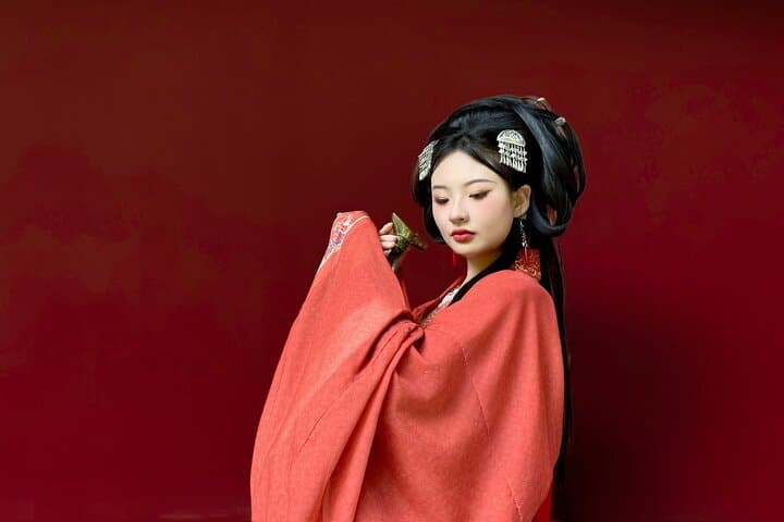 Beijing Hanfu & Traditional Chinese Costume Rental — Try Hanfu and Period Dress photo 3